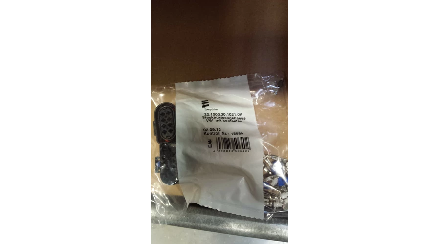 Steckhuelsengehaeuse+Kontakte VW